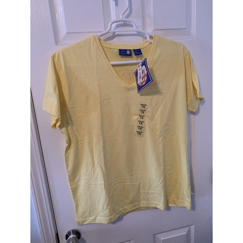 Southern Expressions Short Sleeve V-Neck T-shirt - Size 1X